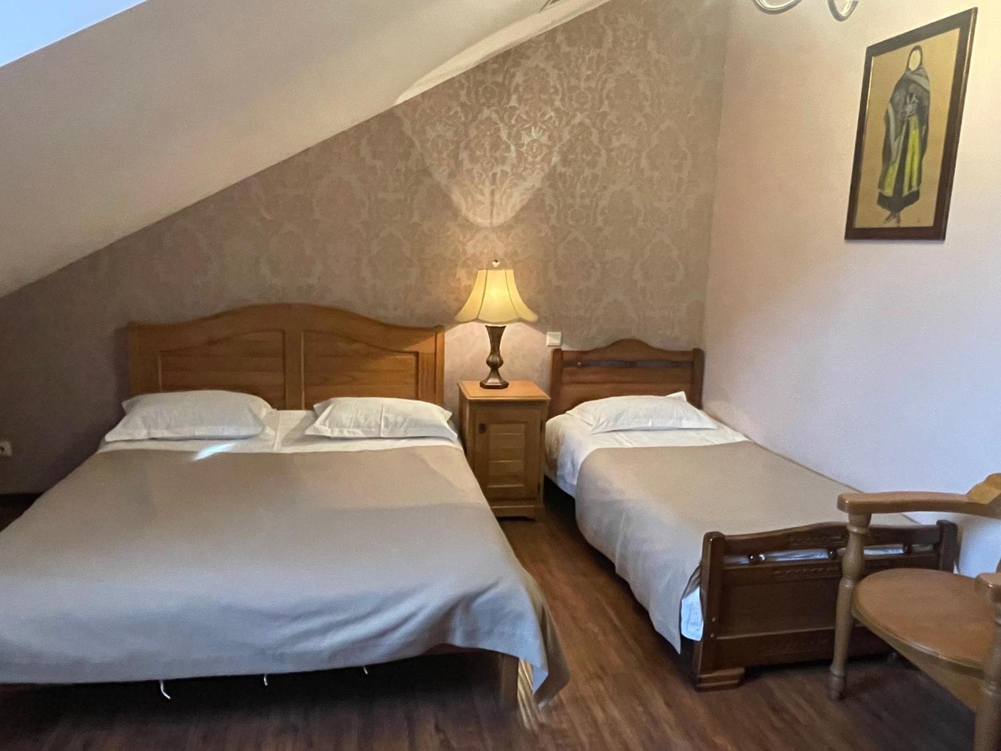 Hotel Brigitte Szenaki Kültér fotó